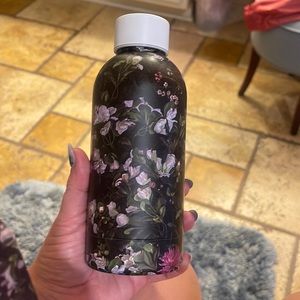 NIB Ariana Grande God Is A Woman Water Bottle Limited Edition